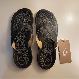 New With Tags! OluKai Paniolo Embroidered Dark Brown Flip Flops - Women’s Size 7